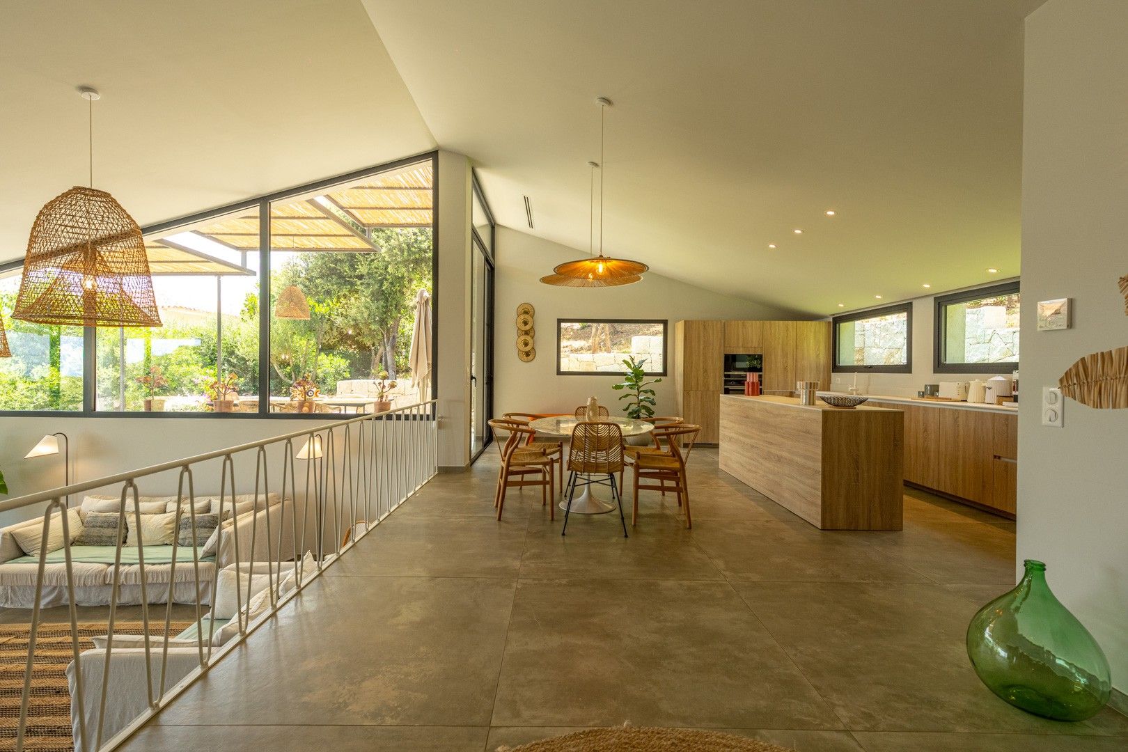 Location saisonnière Villa 5&nbsp;Pièces 280&nbsp;m² Sainte-Lucie De Porto-Vecchio