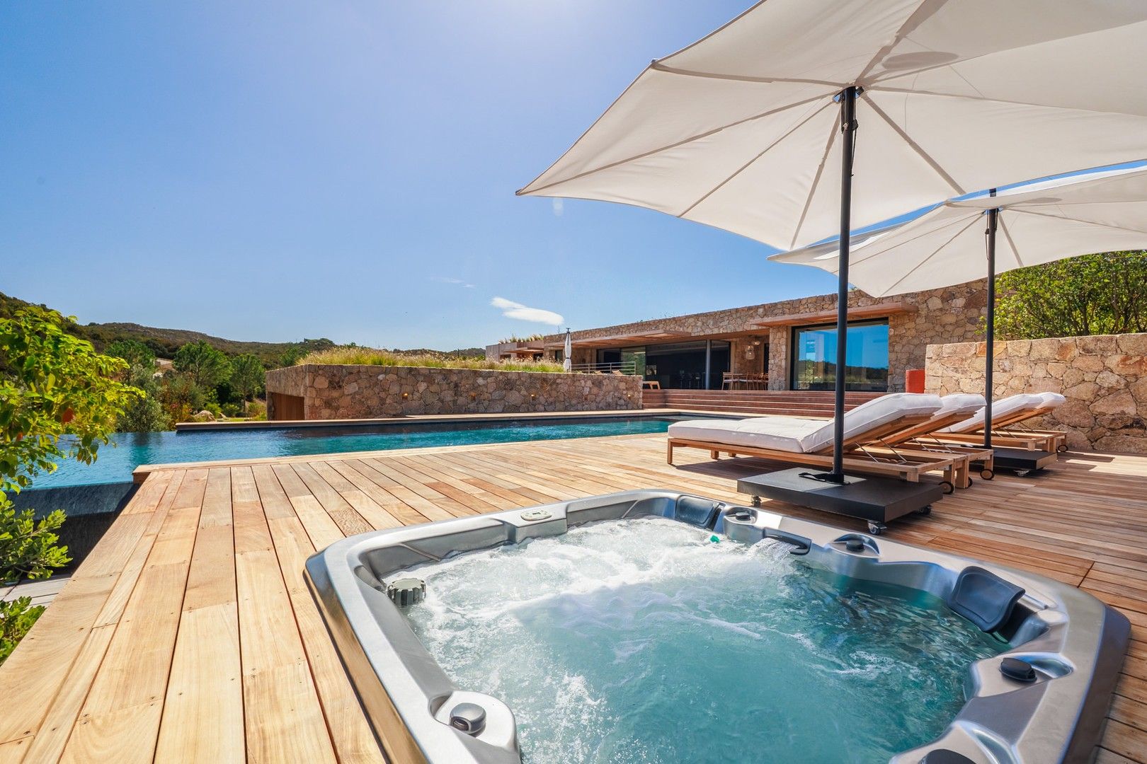 Location saisonnière Villa 7&nbsp;Pièces 450&nbsp;m² Lecci