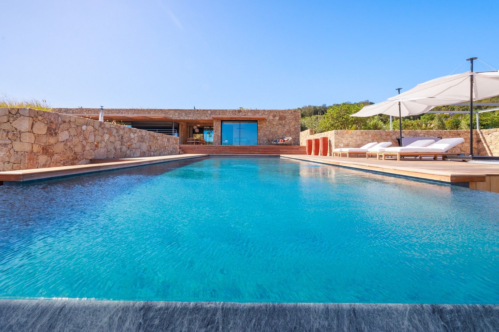 Location saisonnière Villa 7&nbsp;Pièces 450&nbsp;m² Lecci