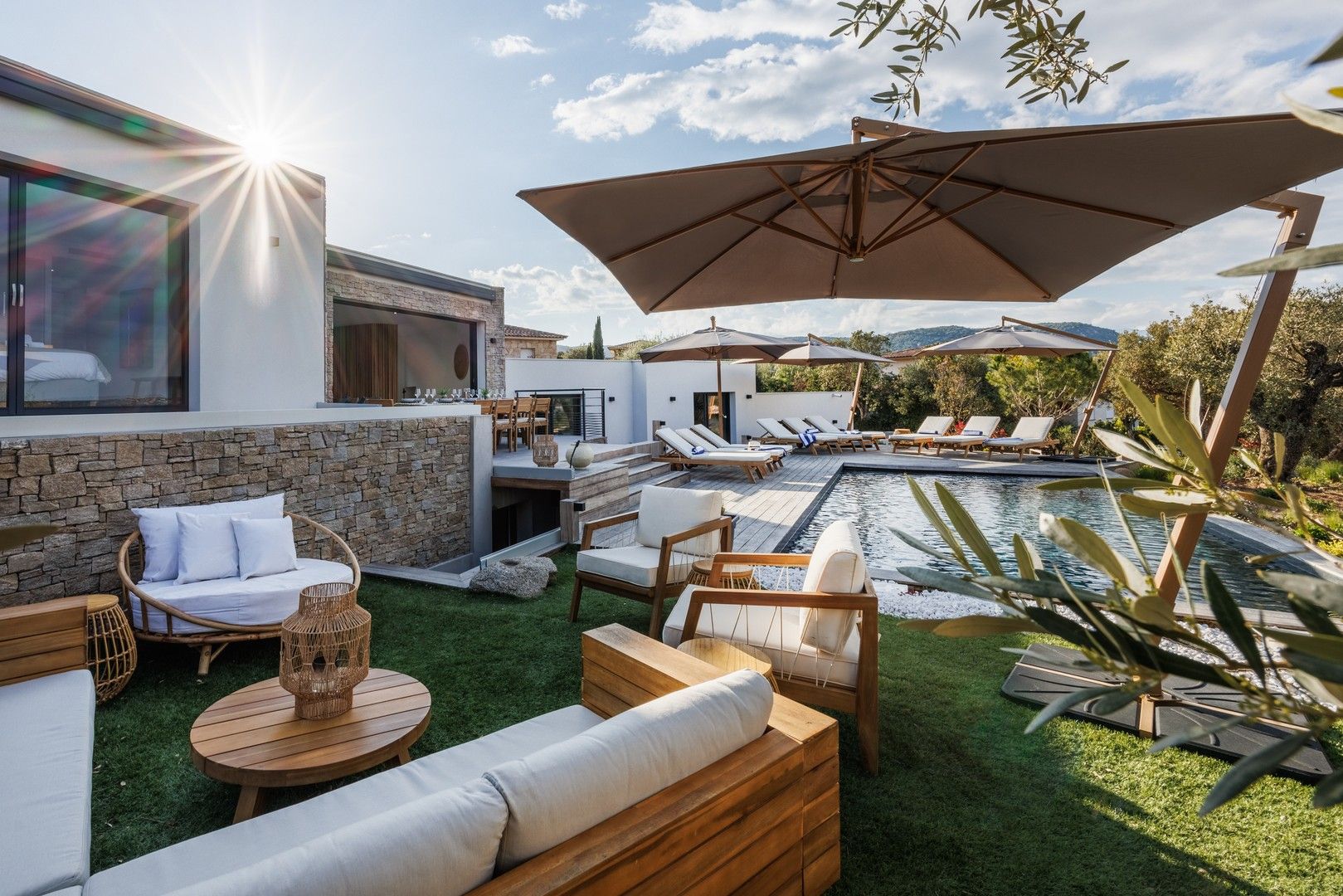 Seasonal rental Villa 6&nbsp;rooms 300&nbsp;m² Sainte-Lucie De Porto-Vecchio
