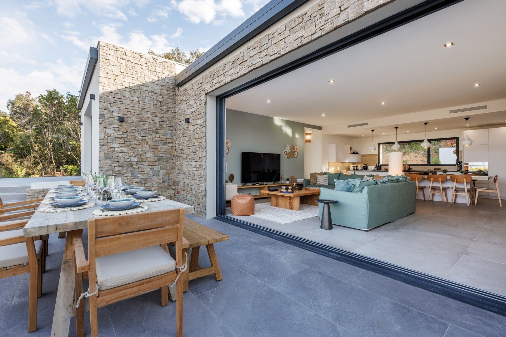Seasonal rental Villa 6&nbsp;rooms 300&nbsp;m² Sainte-Lucie De Porto-Vecchio