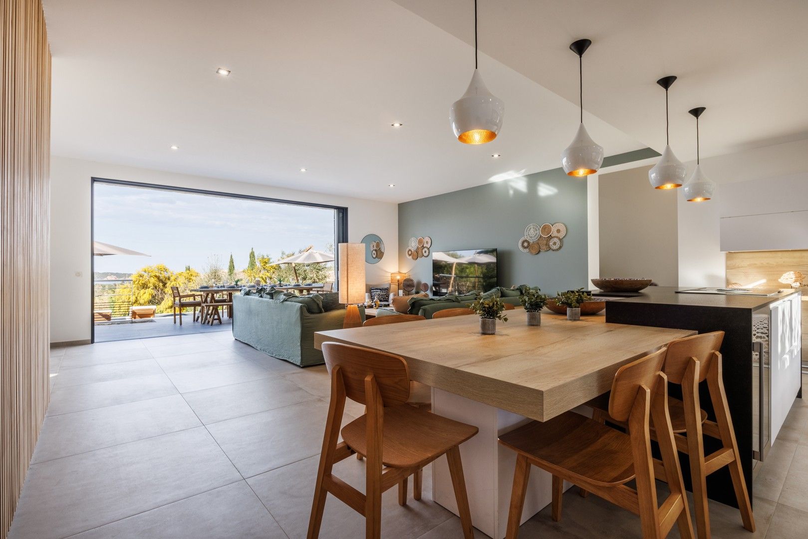 Seasonal rental Villa 6&nbsp;rooms 300&nbsp;m² Sainte-Lucie De Porto-Vecchio