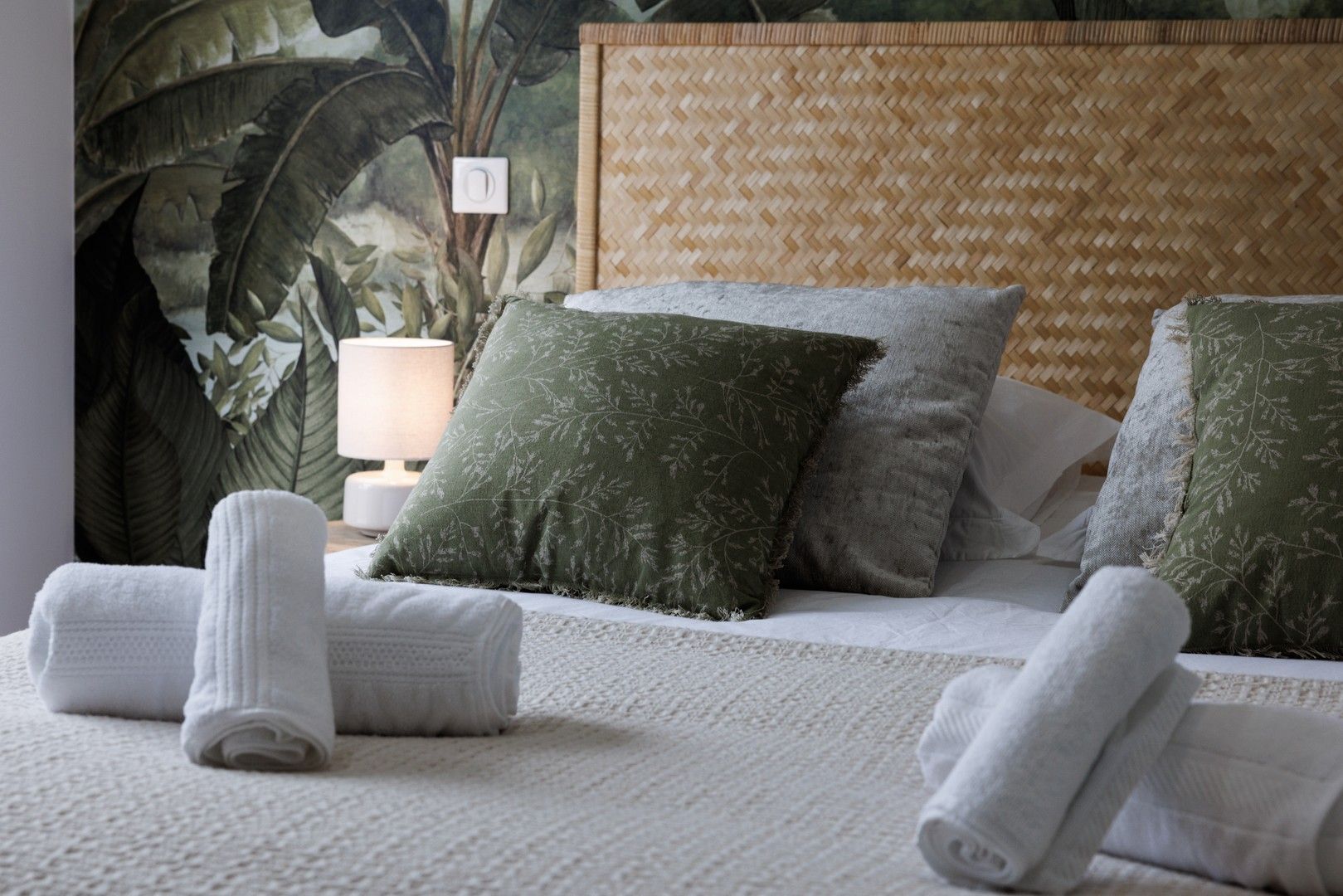 Seasonal rental Villa 6&nbsp;rooms 300&nbsp;m² Sainte-Lucie De Porto-Vecchio