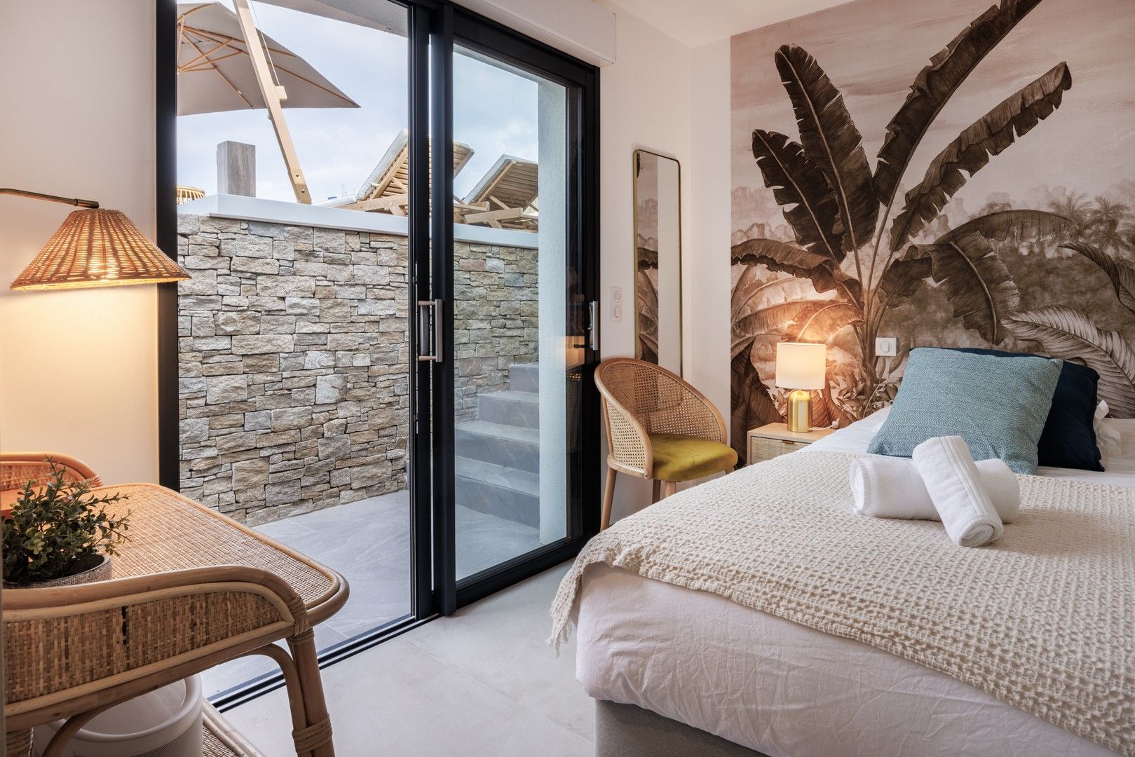 Seasonal rental Villa 6&nbsp;rooms 300&nbsp;m² Sainte-Lucie De Porto-Vecchio