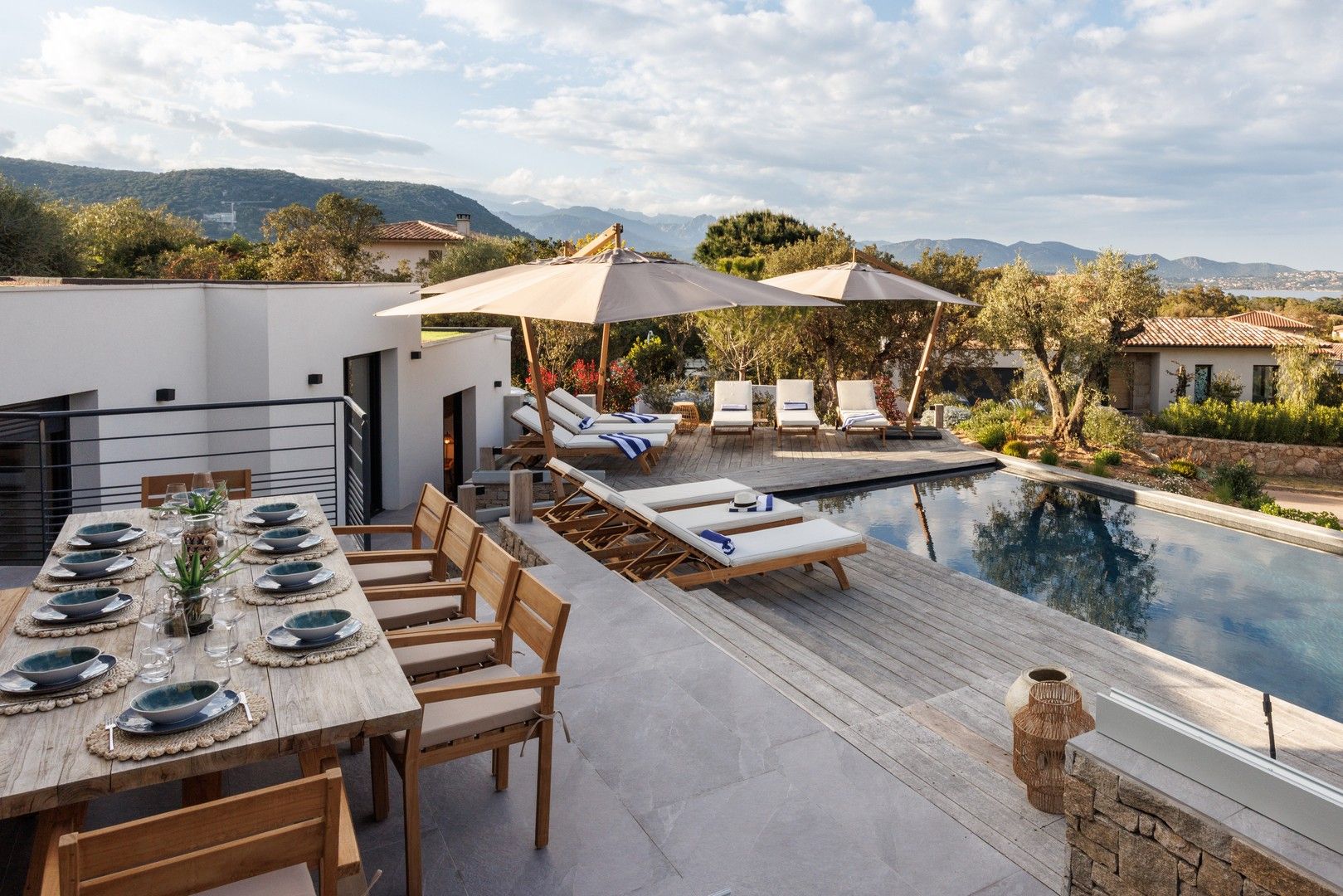 Seasonal rental Villa 6&nbsp;rooms 300&nbsp;m² Sainte-Lucie De Porto-Vecchio