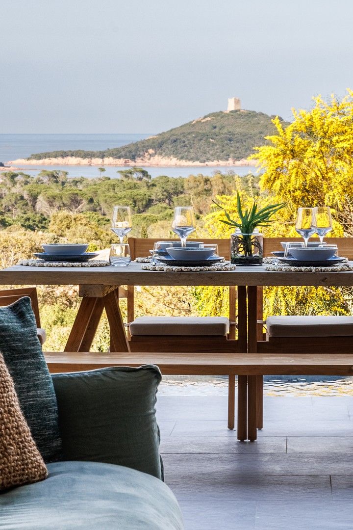 Seasonal rental Villa 6&nbsp;rooms 300&nbsp;m² Sainte-Lucie De Porto-Vecchio
