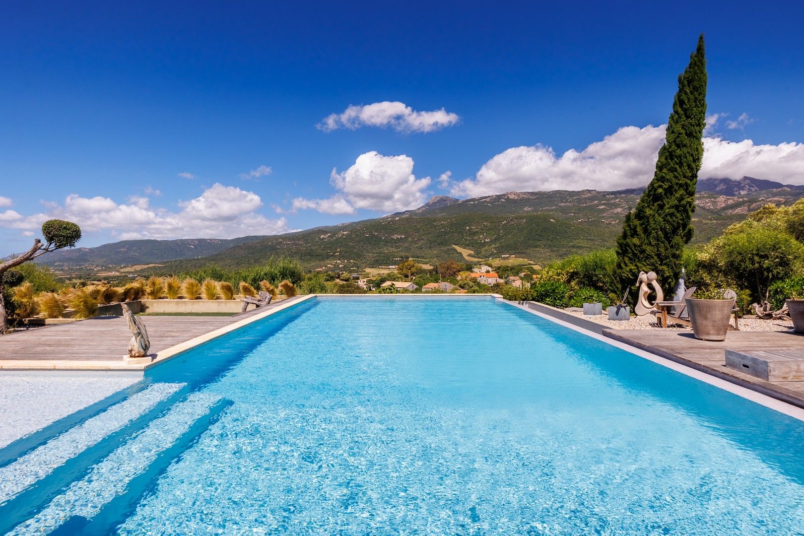 Acheter Villa 6&nbsp;Pièces 226.7&nbsp;m² Figari