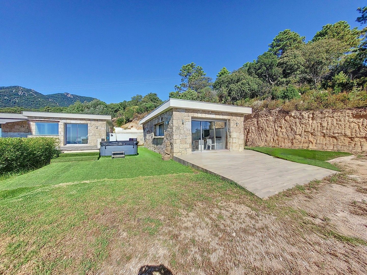 Acheter Villa 10&nbsp;Pièces 320&nbsp;m² Porto-Vecchio