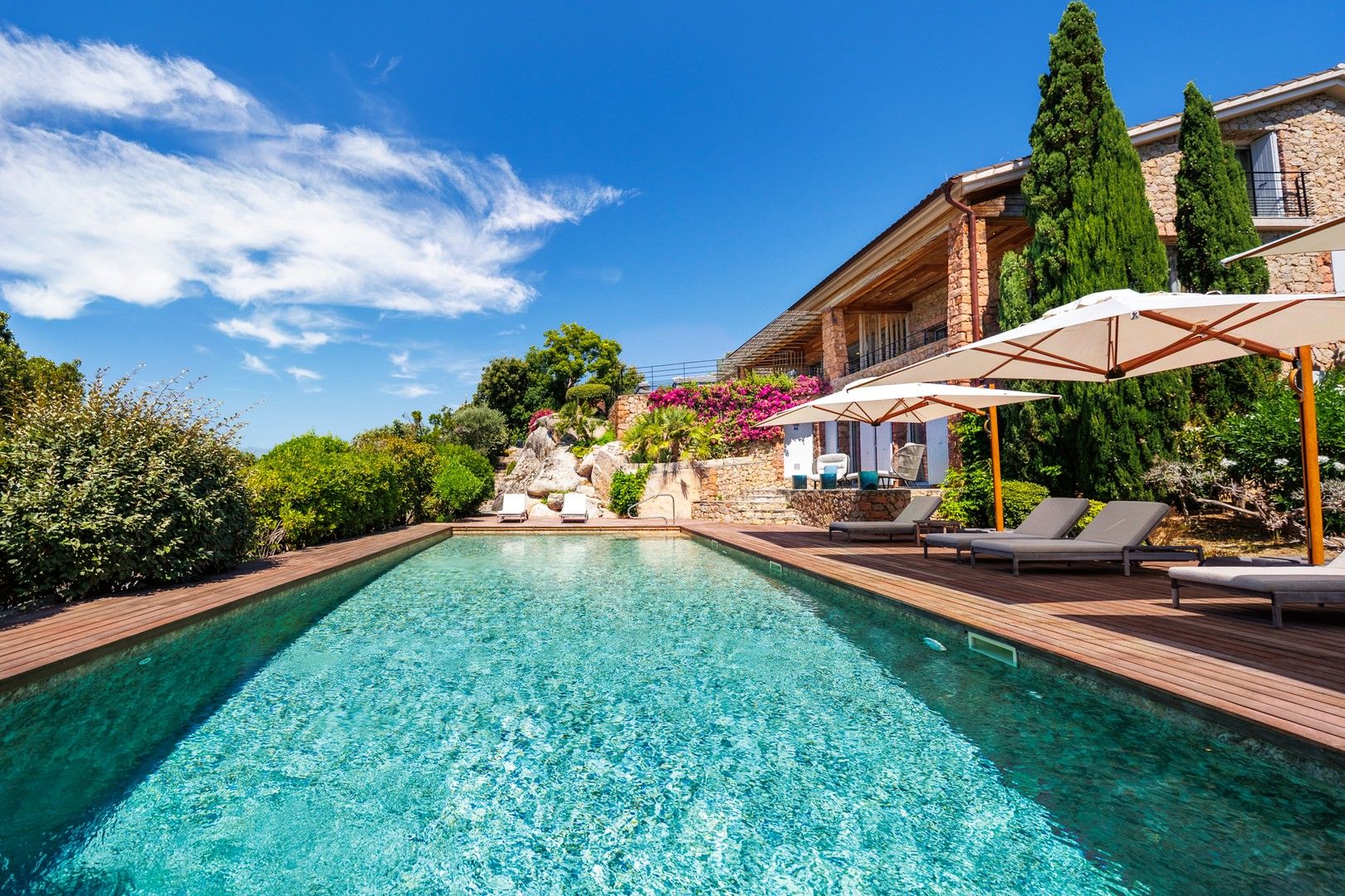 Location saisonnière Villa 8&nbsp;Pièces 295&nbsp;m² Lecci