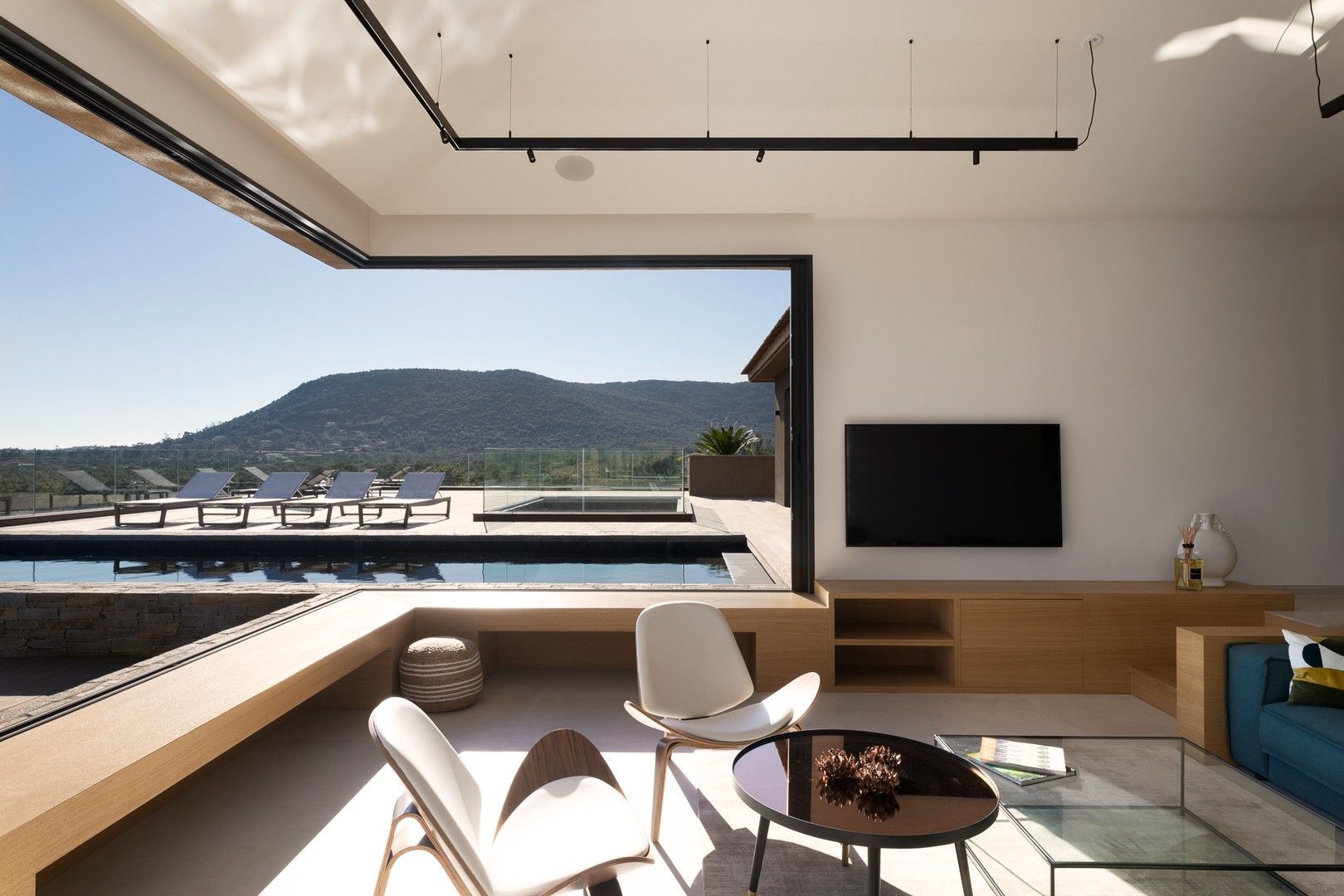 Location saisonnière Villa 6&nbsp;Pièces 350&nbsp;m² Sainte-Lucie De Porto-Vecchio