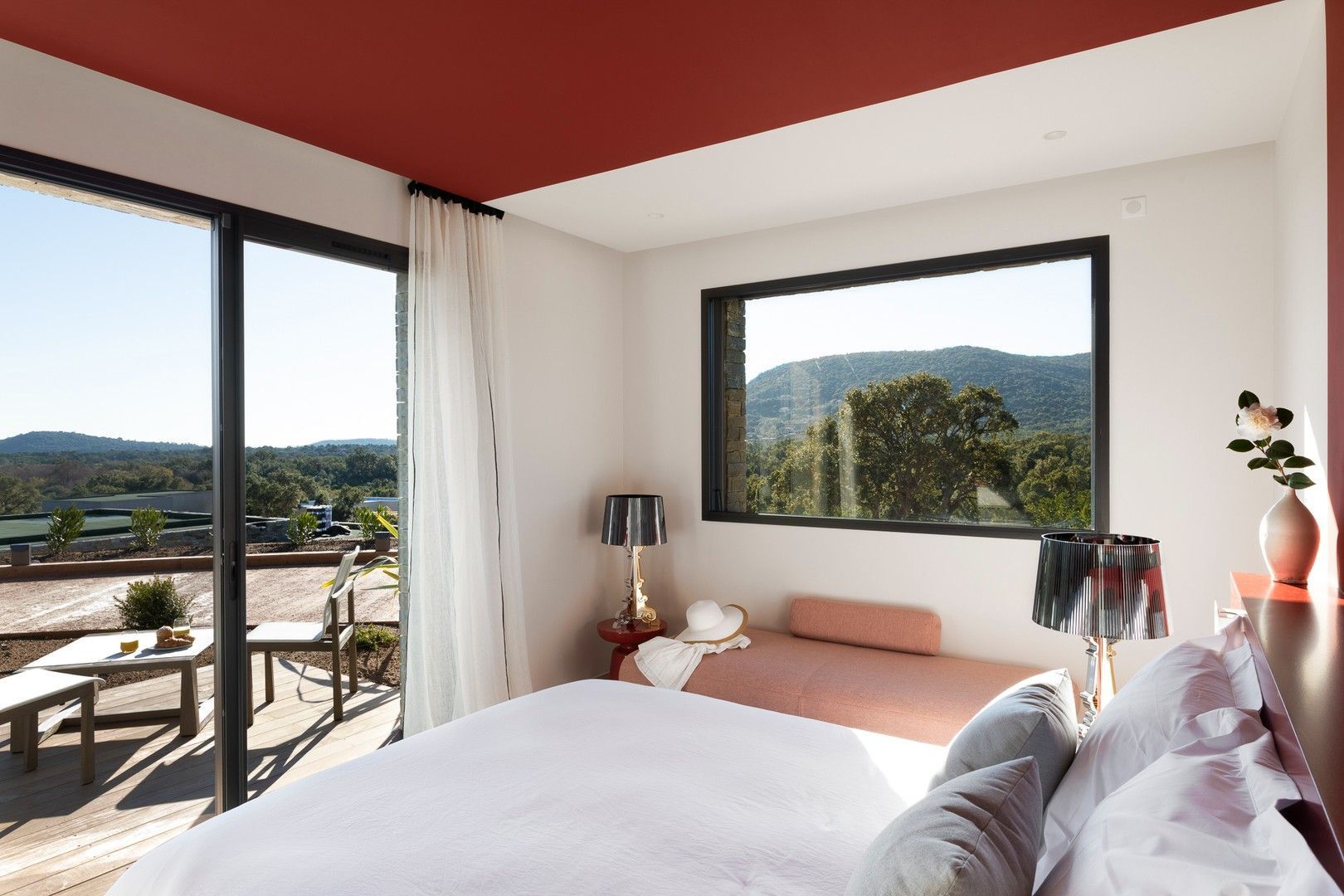 Location saisonnière Villa 6&nbsp;Pièces 350&nbsp;m² Sainte-Lucie De Porto-Vecchio