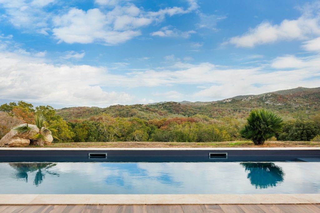 villa 8 Pièces en vente sur Lecci (20137) - Plus de details
