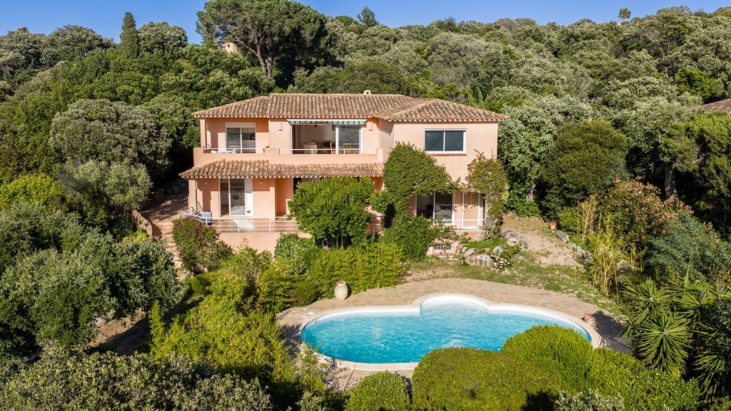 villa 7 Pièces en vente sur Lecci (20137) - Plus de details