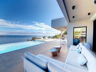 Louez une villa de prestige en Corse pour des vacances d’exception en bord de mer